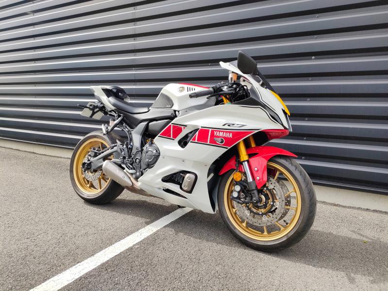 YAMAHA YZF-R
