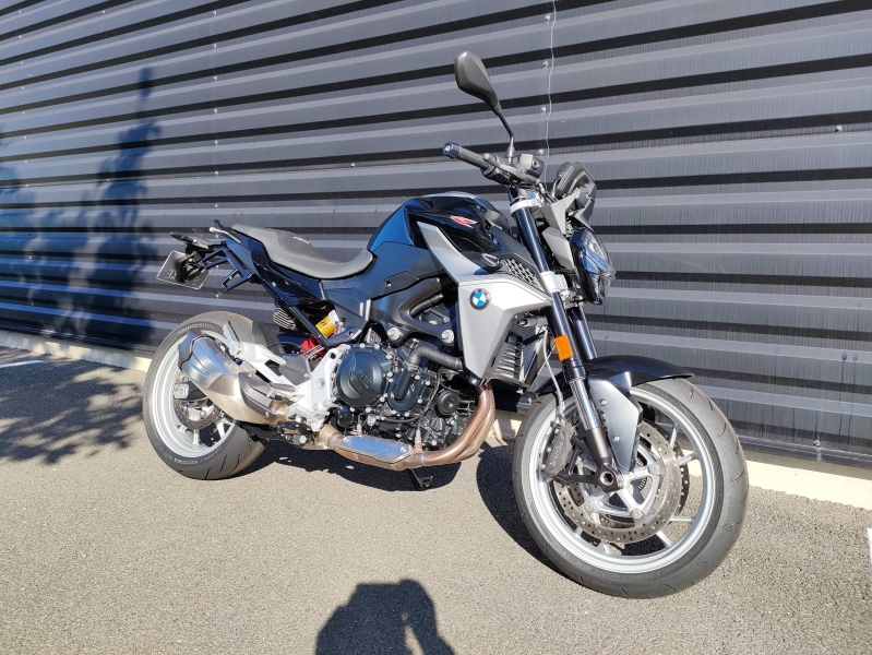 BMW F