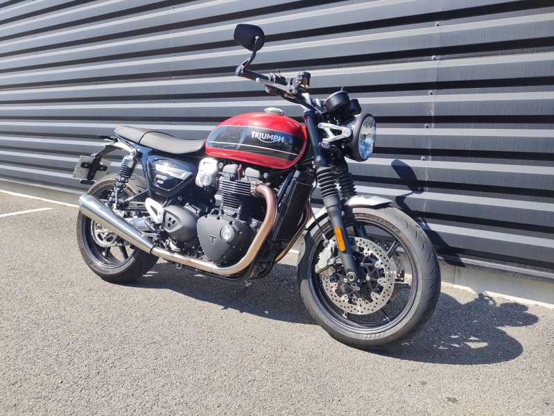 TRIUMPH Speed Twin